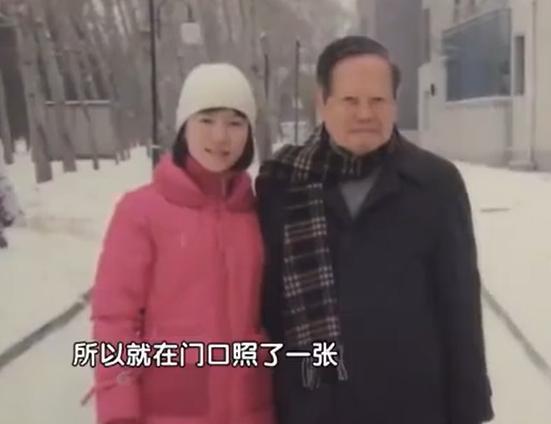 友人追忆杨振宁:他其实还有一个遗憾_杨振宁与翁帆爱情故事_杨振宁去世谣言辟谣