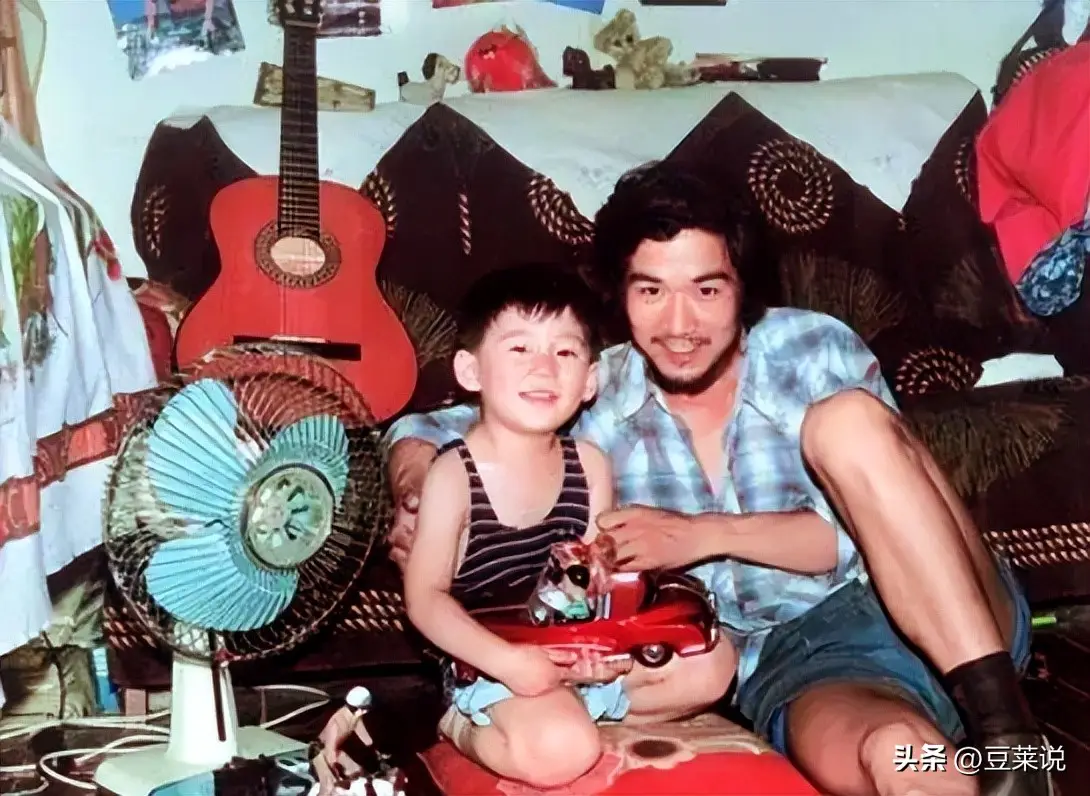 张国立的前妻是谁_张国立邓婕婚姻幸福_张国立前妻罗秀春