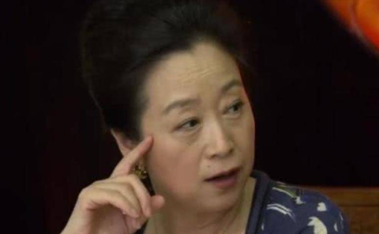 张国立的前妻是谁_张国立邓婕离婚真相_罗秀春现状