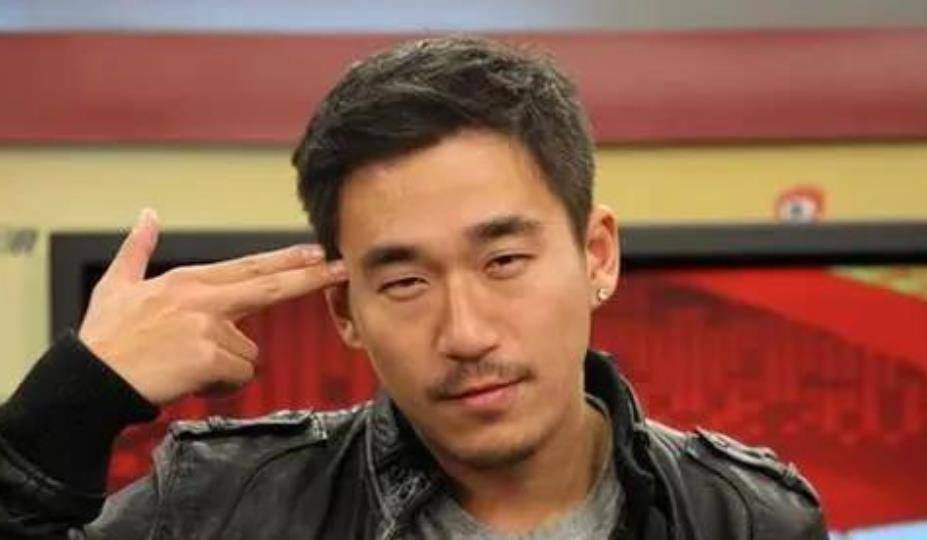 张国立邓婕离婚真相_罗秀春现状_张国立的前妻是谁