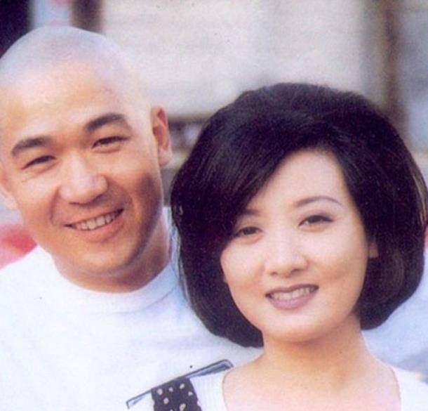 罗秀春现状_张国立的前妻是谁_张国立邓婕离婚真相