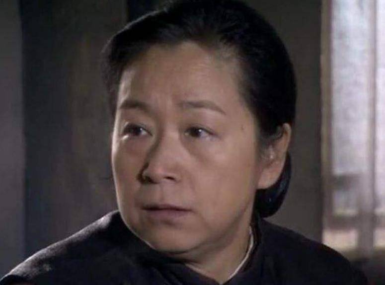 张国立邓婕离婚真相_张国立的前妻是谁_罗秀春现状