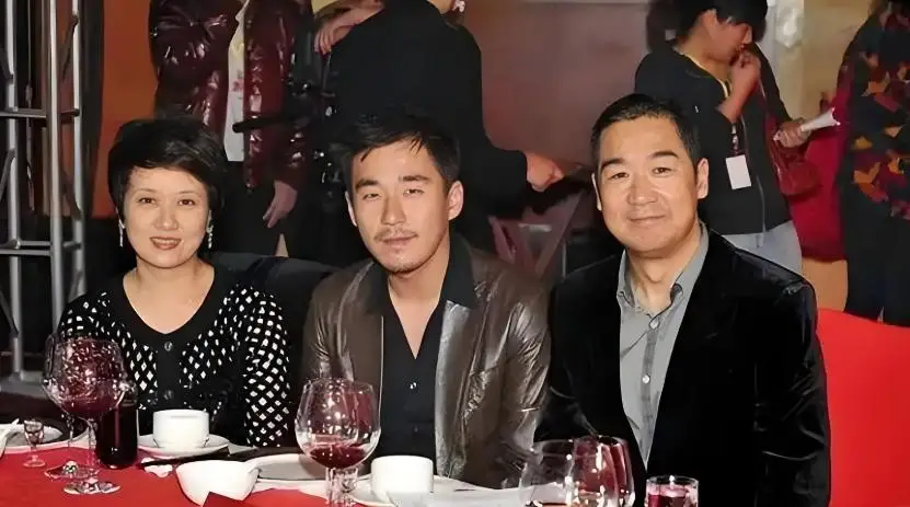 邓婕为爱牺牲生育权_张国立的前妻是谁_邓婕张国立离婚协议