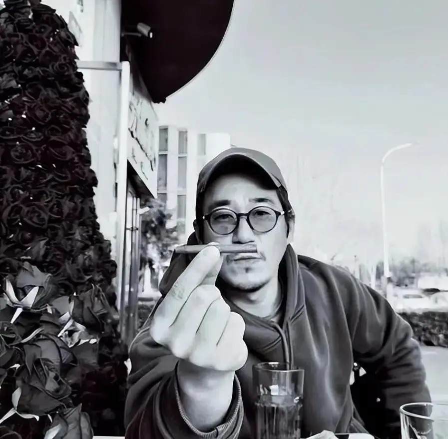 邓婕张国立离婚协议_张国立的前妻是谁_邓婕为爱牺牲生育权