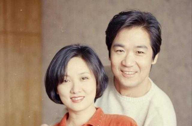 张国立的前妻是谁_邓婕嫁给张国立_邓婕与张国立婚姻细节