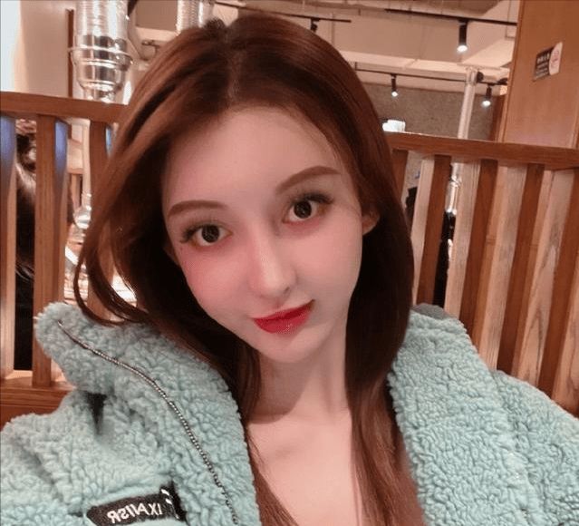 都美竹吴亦凡事件_都美竹勇敢发声_吴亦凡的最新照片