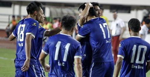 中甲综述：申鑫2-1人和逃离降级区 中能跌到倒数第2