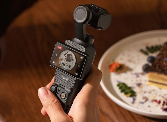 大疆无人机首次使用_大疆OSMO Pocket 3降价活动_大疆产品降价近千元