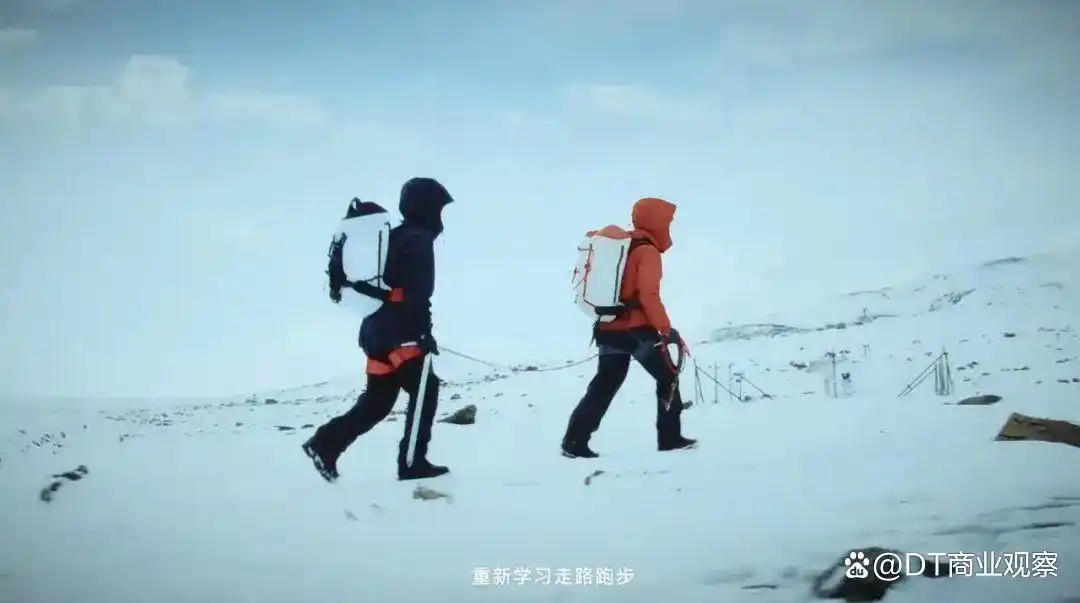 为什么年轻人迷上了爬山_户外运动消费趋势_雪山攀登社交媒体热度