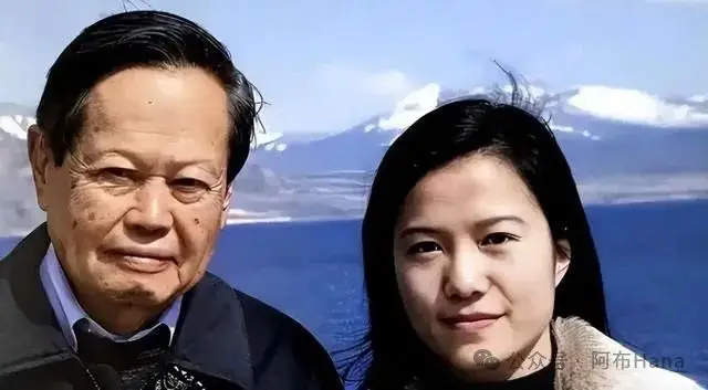 杨澜采访杨振宁：“您去世之后，翁帆怎么办？”杨振宁的回答太通透了！翁帆却泪眼婆娑！