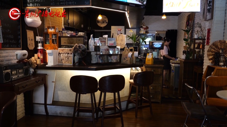 贵阳顾客网上差评餐厅服务,老板:怀疑是同行!因为……