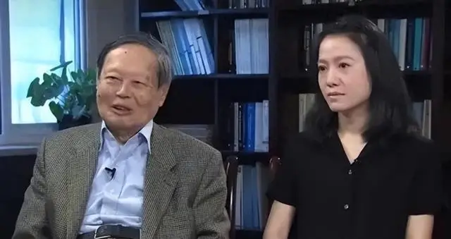 杨振宁翁帆20年感情_翁帆：杨先生离开的时候一定很欣慰_杨振宁翁帆婚姻故事