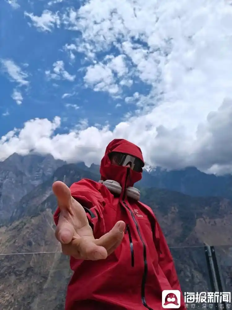 户外运动大众化趋势_爬山装备费用_为什么年轻人迷上了爬山