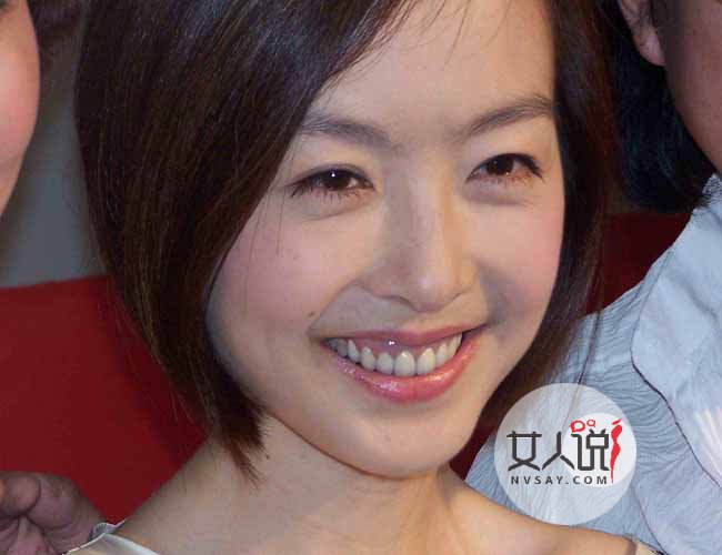 鲁豫素颜照略显憔悴 两条细腿瘦如竹竿太吓人疑患厌食症