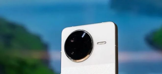 小米15 Pro vivo X200 Pro OPPO Find Z 荣耀Magic6 Pro iQOO 13 Pro性能对比_2025年国补最火手机推荐_2025适合玩游戏的手机