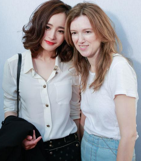 杨幂胸部变化_杨幂胸部抖动_杨幂胸忽大忽小原因