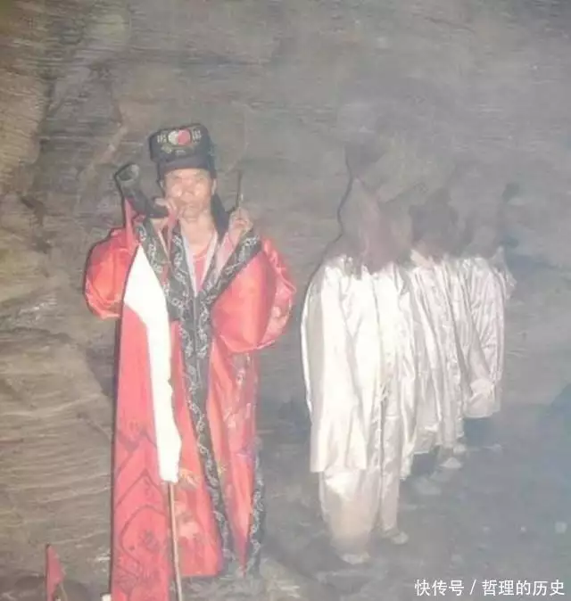 湘西赶尸 赶尸匠 赶尸传说_阴魂