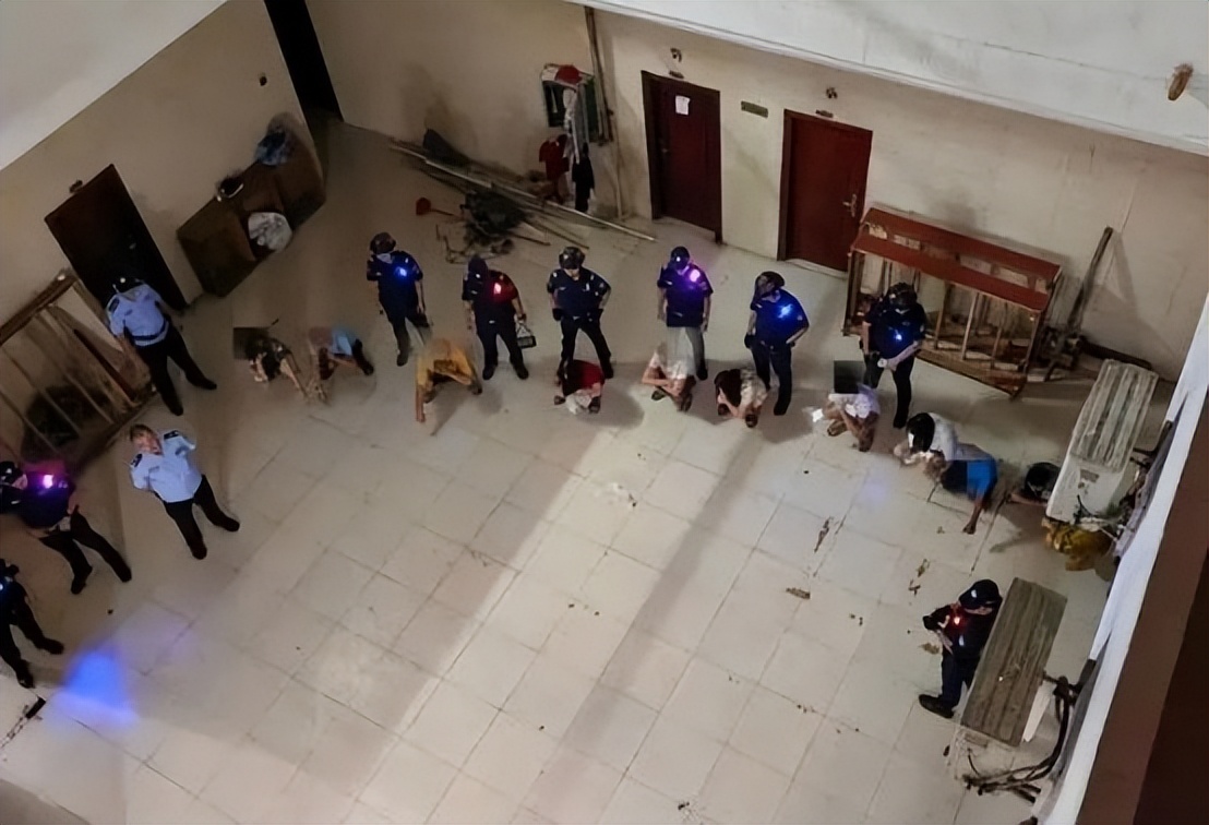 海南嫖娼卖淫案_嫖宿已满17周岁什么罪_聚众卖淫嫖娼警方查处