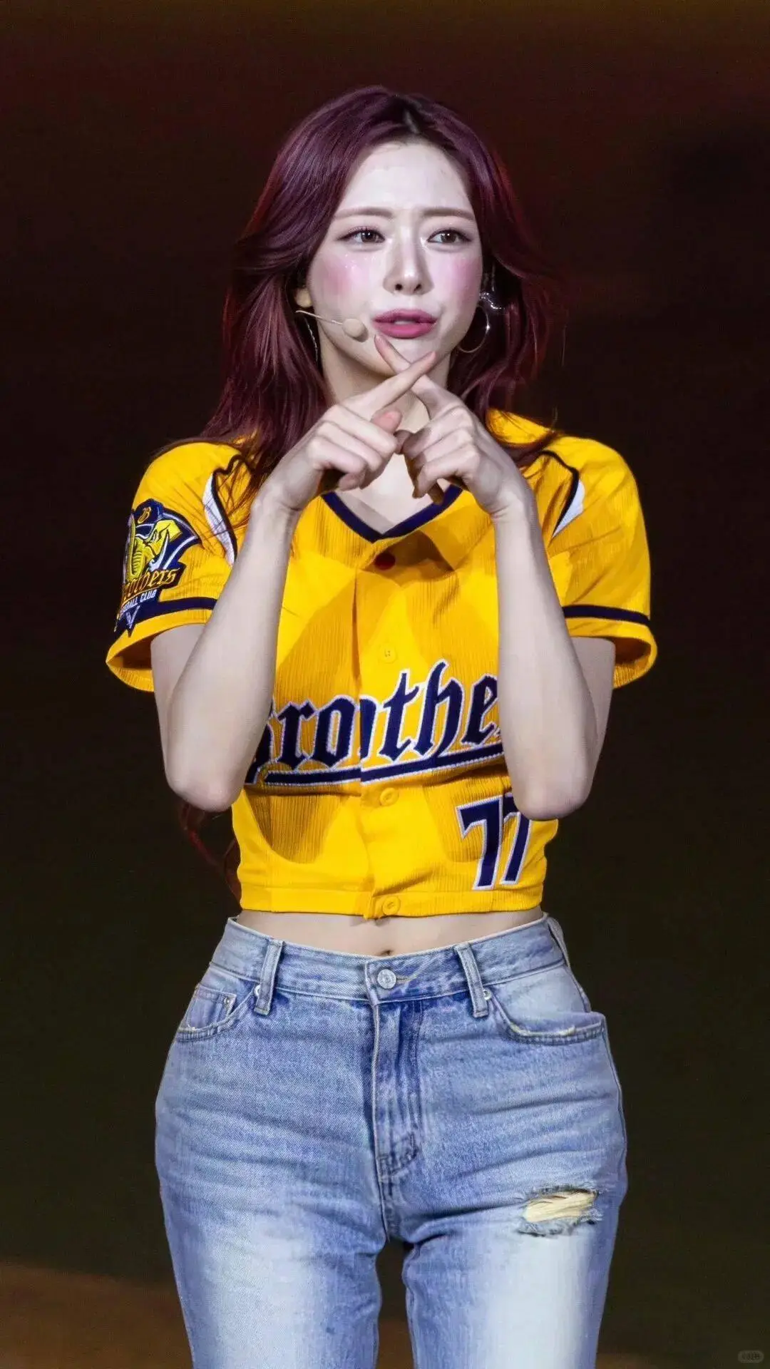 看韩国美女屁屁图片_韩国女星大胯风_欧美圈女明星大屁股