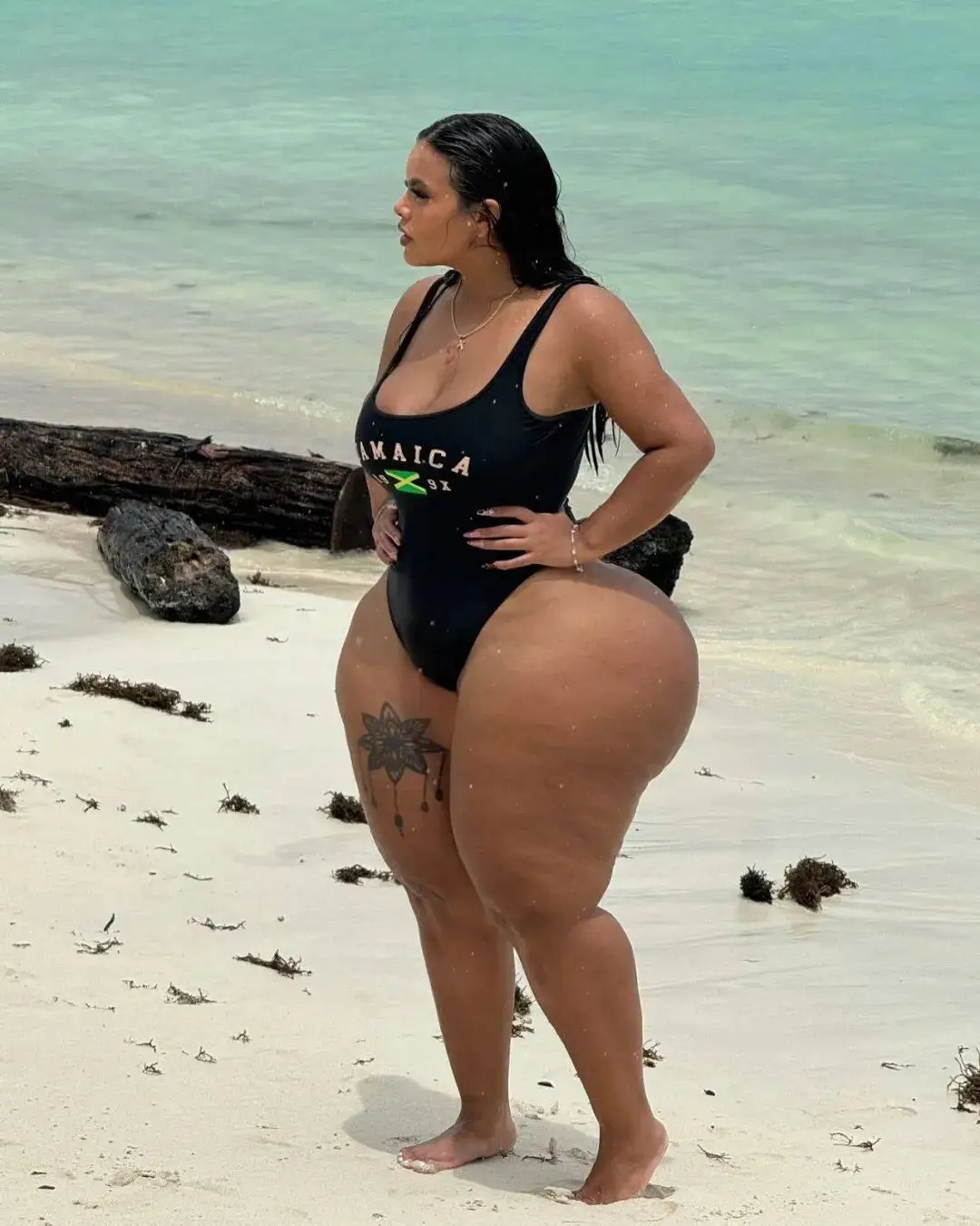 看韩国美女屁屁图片_欧美圈女明星大屁股_韩国女星大胯风