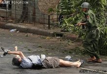 格，把战地记者这一危险职业进行了粗线