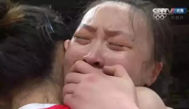 女排精神是什么意思_女排梁艳图片_中国女排精神