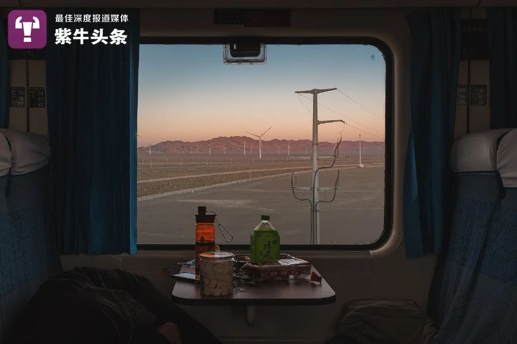 火车图片_火车车窗风景摄影_车窗内外的中国风光