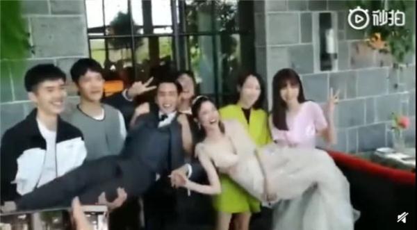 张若昀唐艺昕婚礼 爱尔兰婚礼 伴郎伴娘团_唐艺昕婚纱照