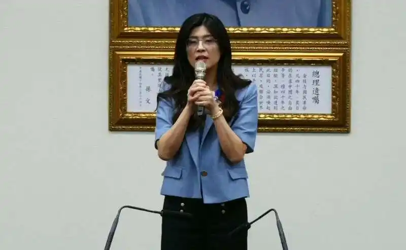 详细阅读:郑丽文当选国民党主席,未来两年将面对多重考验 郑丽文当选国民党主席,未来两年将面对多重考验