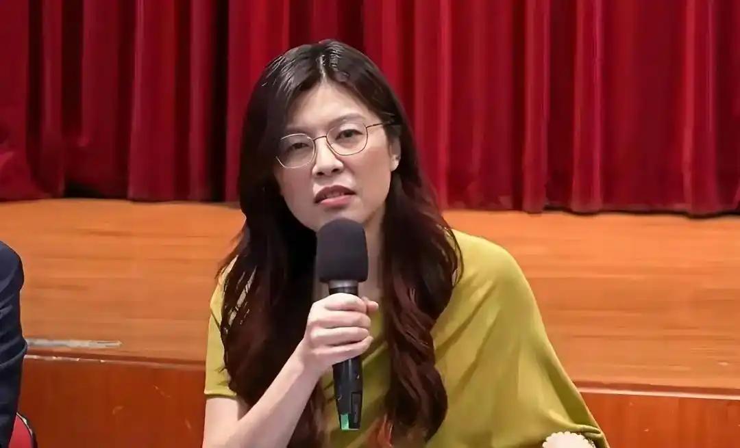 郑丽文 国民党主席选举 世代交替_郑丽文接棒国民党主席 将面临三挑战