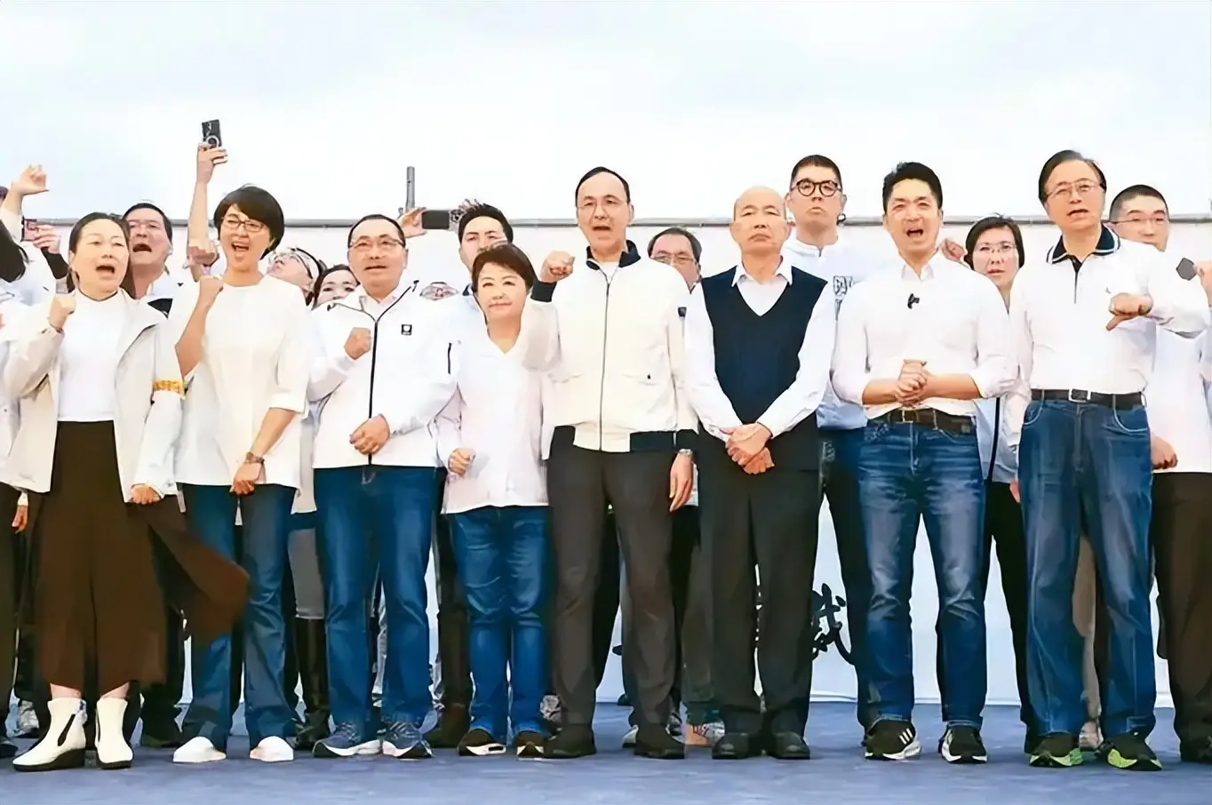 郑丽文:绝不让台湾成“麻烦制造者”_郑丽文:绝不让台湾成“麻烦制造者”_郑丽文:绝不让台湾成“麻烦制造者”