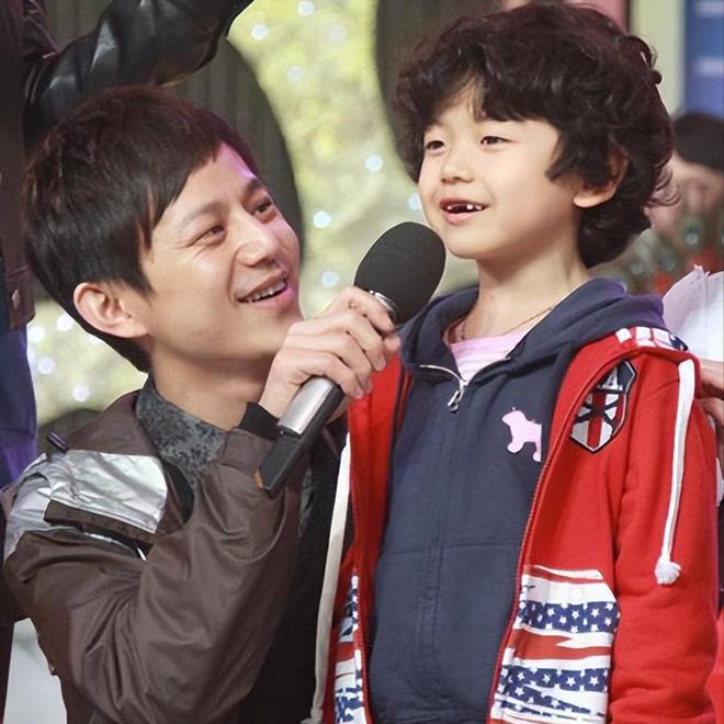 何炅镜头下疲态分析_何炅变老原因_何炅视频