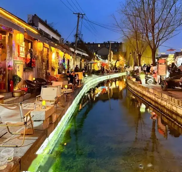 济南趵突泉大明湖攻略_济南护城河免费取水点_济南晓露泉