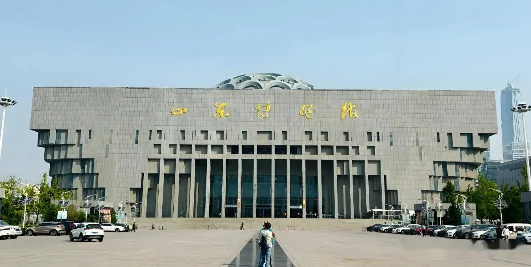 济南护城河免费取水点_济南晓露泉_济南趵突泉大明湖攻略