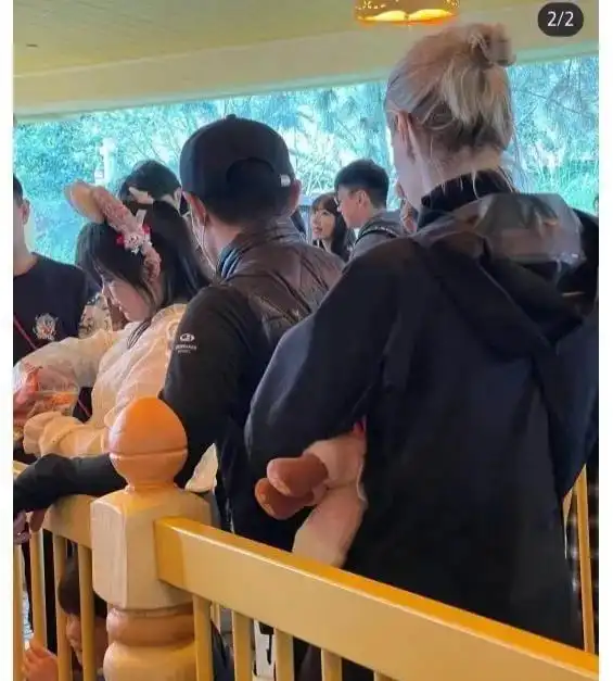 撒贝宁女友李白照片_撒贝宁现任妻子李白_李白个人资料