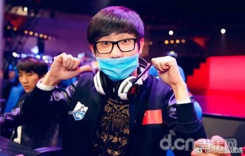 CF主播白鲨斗鱼平台_cf白鲨退役了吗_白鲨离开企鹅电竞加入斗鱼