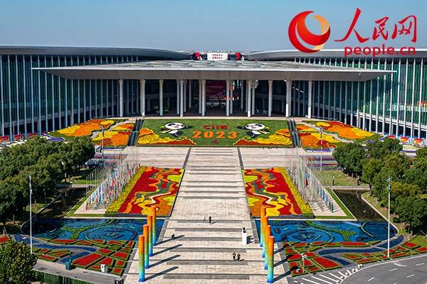 进博会ppt背景_进博会溢出效应_第六届中国国际进口博览会