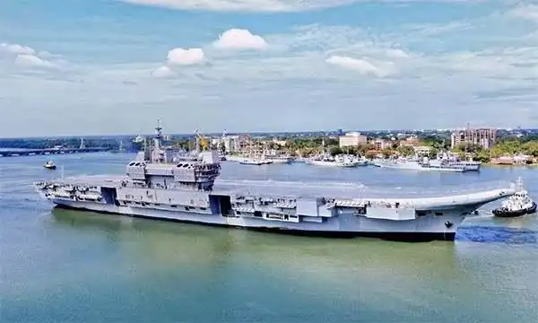 印度首艘国产航母服役 “三航母”之梦有戏了？