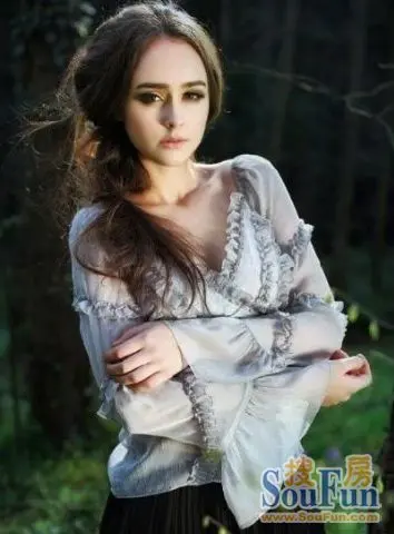 巴西14岁美少女模特_巴西模特dabora_14岁巴西嫩模Dabora