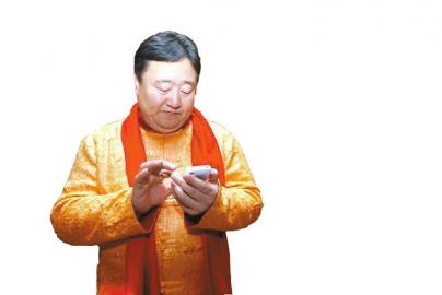 春晚最牛观众“笑脸哥”15年来首缺席：还没搞到票