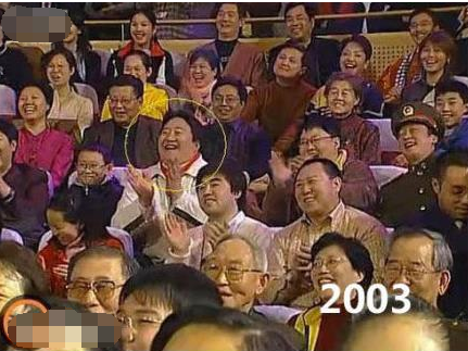 笑脸哥 央视春晚 长期观众_春晚笑脸哥真实身份