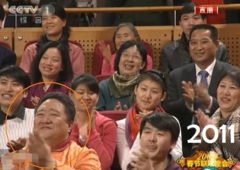 笑脸哥 央视春晚 长期观众_春晚笑脸哥真实身份