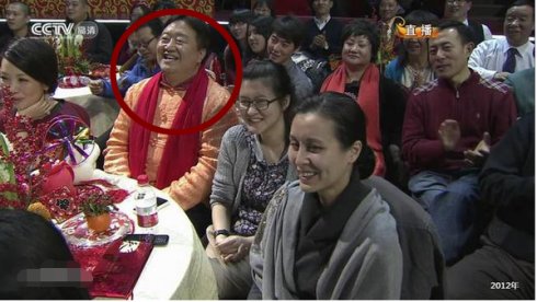 笑脸哥 央视春晚 长期观众_春晚笑脸哥真实身份