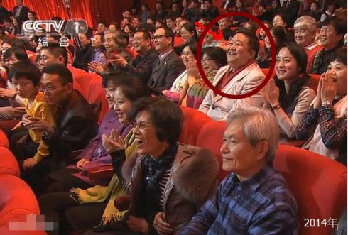 春晚笑脸哥真实身份_笑脸哥 央视春晚 长期观众