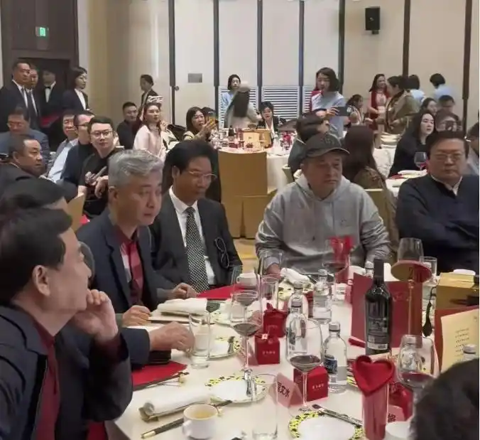 参加毕福剑饭局的人_梁玉田儿子婚礼 毕福剑 黄宏