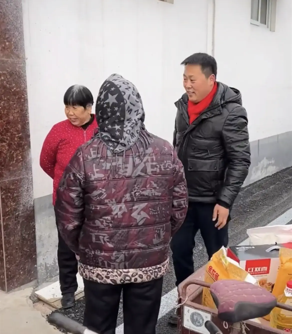 刘大成阎维文徒弟成长经历_参加毕福剑饭局的人_毕福剑星光大道落魄原因