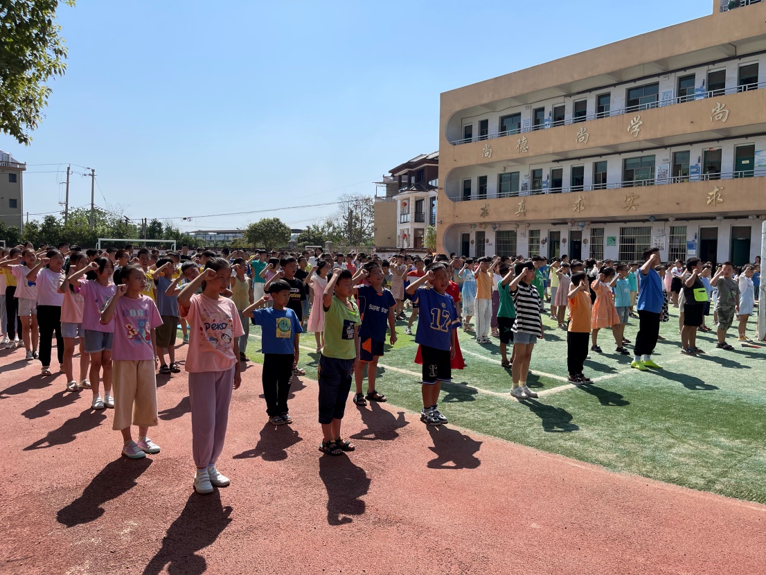 荷池路小学网络安全手抄报评比_石鼓区教育系统网络安全宣传周活动_争做中国好网民手抄报