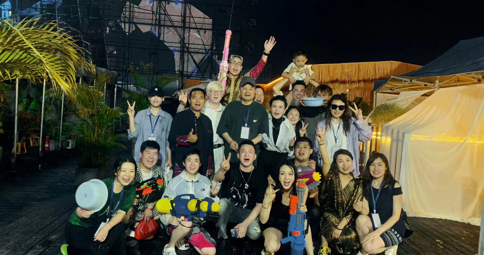 毕福剑近况 泼水节 重逢音乐会_参加毕福剑饭局的人