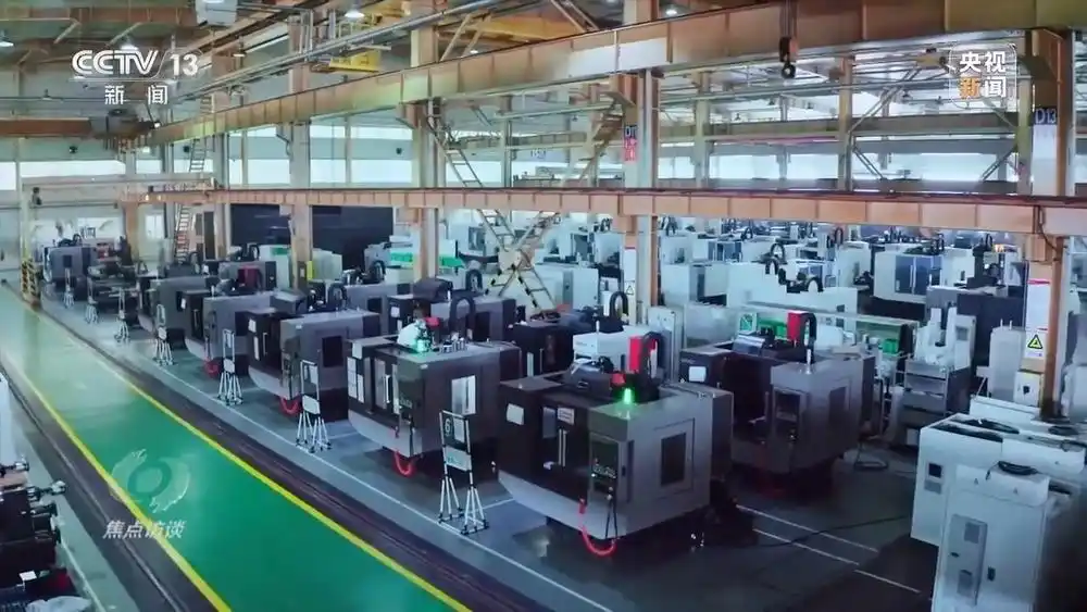 中国经济转型升级产业转型亮点_中国经济“三季报”成绩与信号_中国经济三季报GDP增长5.2%