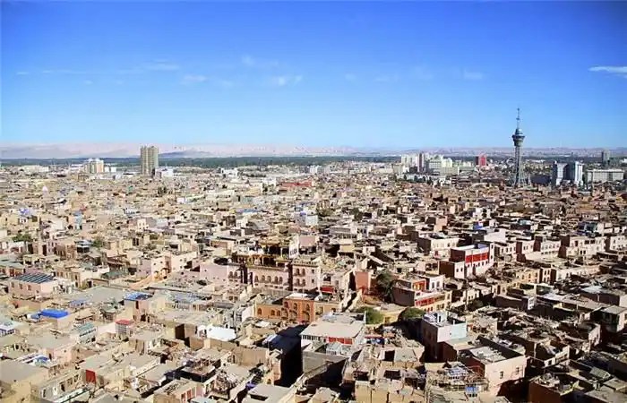 新疆南疆自驾游路线_新疆人口中的“不远”到底有多远_新疆南疆旅游线路攻略